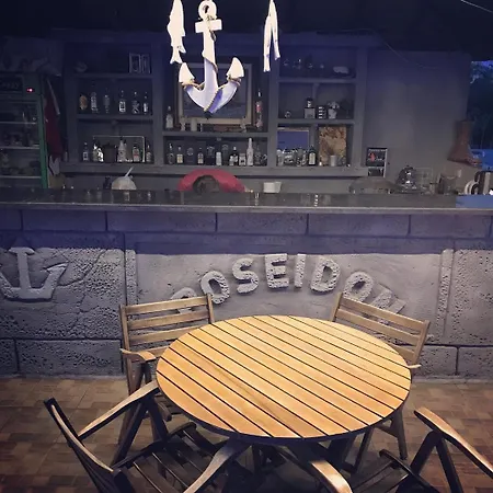 Poseidon Φετιγιέ